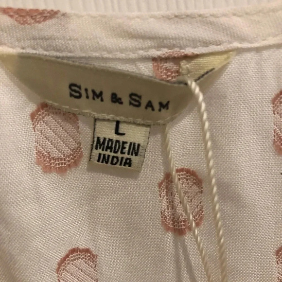 Sima an Sam blush dot sheer top /lg - Picture 2 of 3